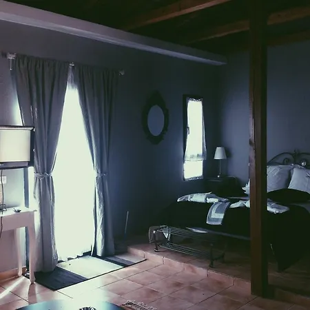 Guest house Metochi Taxiarkhis (Aristotelis)